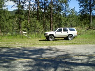 Parking off Green Lake Road, near north end of Mahoney Lake, Mahoney Lake to Hawthorne Mountain, 2011-06.