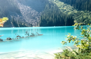 Lake beside the Joffre Trail 1998-08.